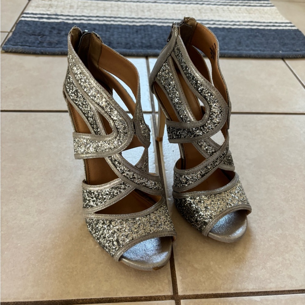 Steve Madden silver glitter heels
